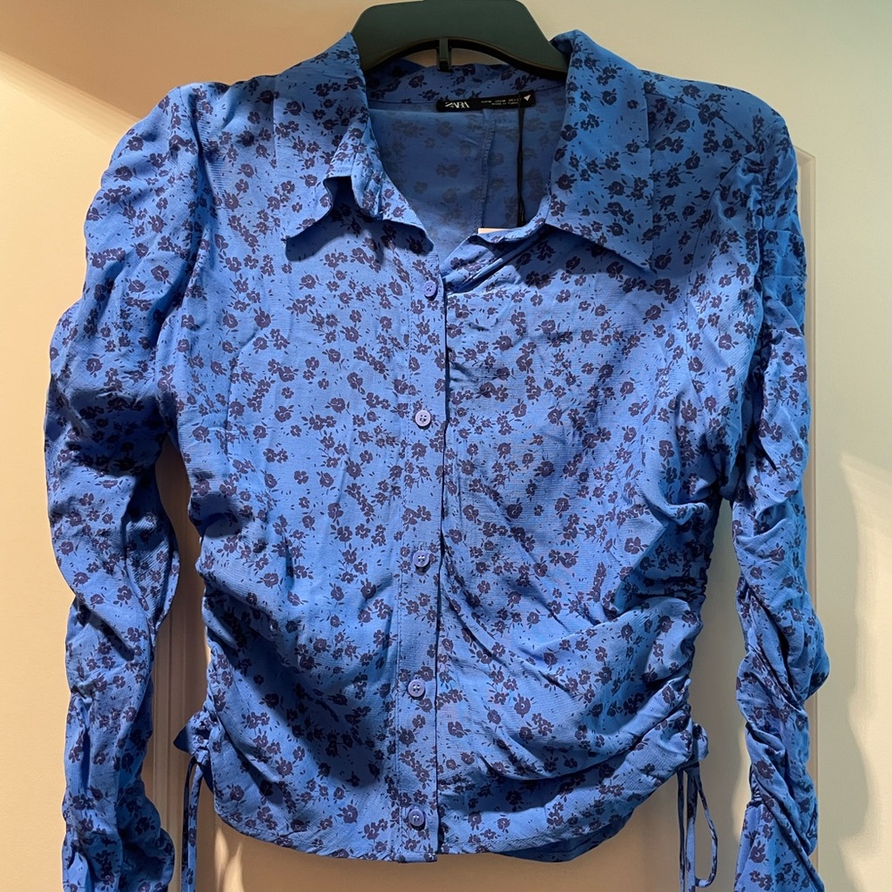 BLUE ZARA BUTTO DOWN SHIRT WUTH RUCHING